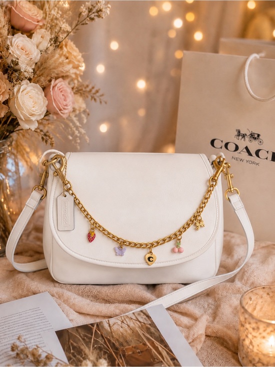 Coach Handbags - Vintage COACH SoHo Fletcher off White Leather Crossbody Bag with Gold Chain